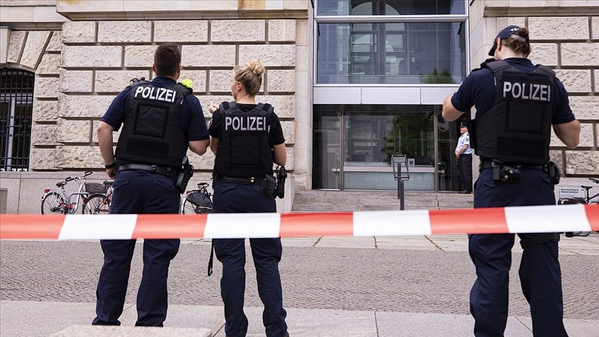 Almanya’da Federal Mecliste görevli polislerin aşırı sağcı söylemlerde bulunduğu ileri sürüldü