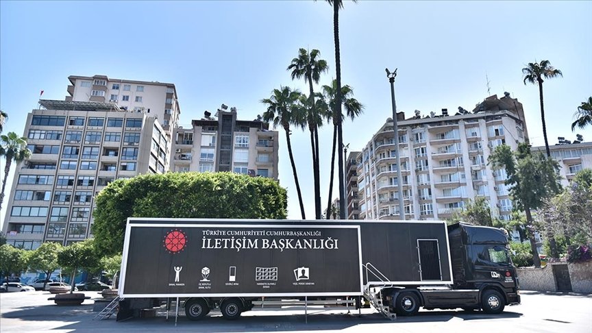 Cumhurbaşkanlığı İletişim Başkanlığı Dijital Tırı’nın yeni durağı Mersin oldu