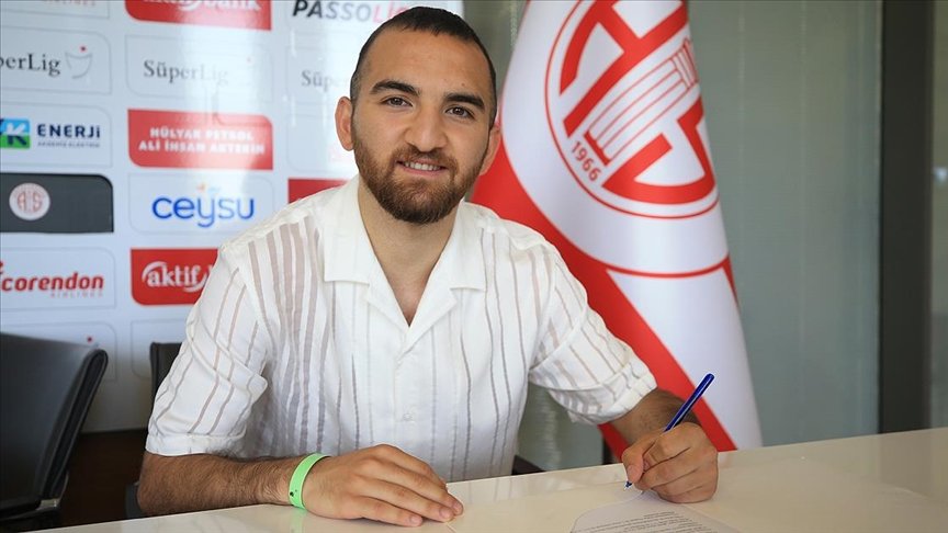 Antalyaspor, ümit milli futbolcu Erkan Eyibil’i transfer etti