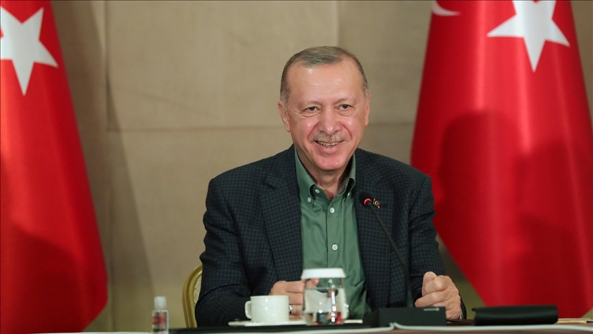 Cumhurbaşkanı Erdoğan, çevrim içi ‘Babalar Günü’ etkinliğinde gençlerle bir araya geldi