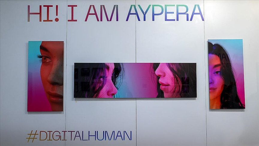 Türkiye’nin ilk robot oyuncusu Aypera, Contemporary Istanbul’da kendi hikayesini anlatıyor