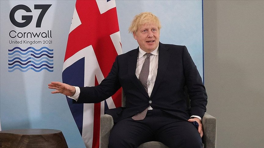 İngiltere Başbakanı Johnson, Kuzey İrlanda Protokolü üzerinden AB’yi tehdit etti