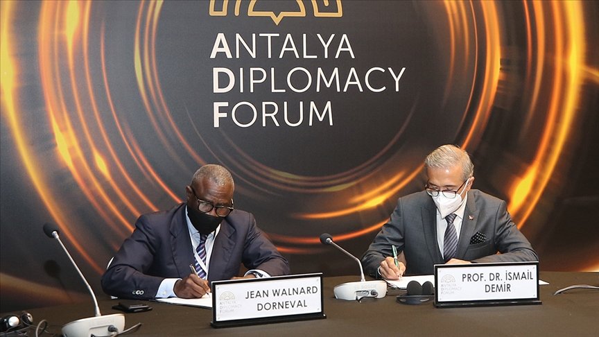 Türkiye ile Haiti arasında savunma sanayisi alanında iş birliği niyet beyanı imzalandı