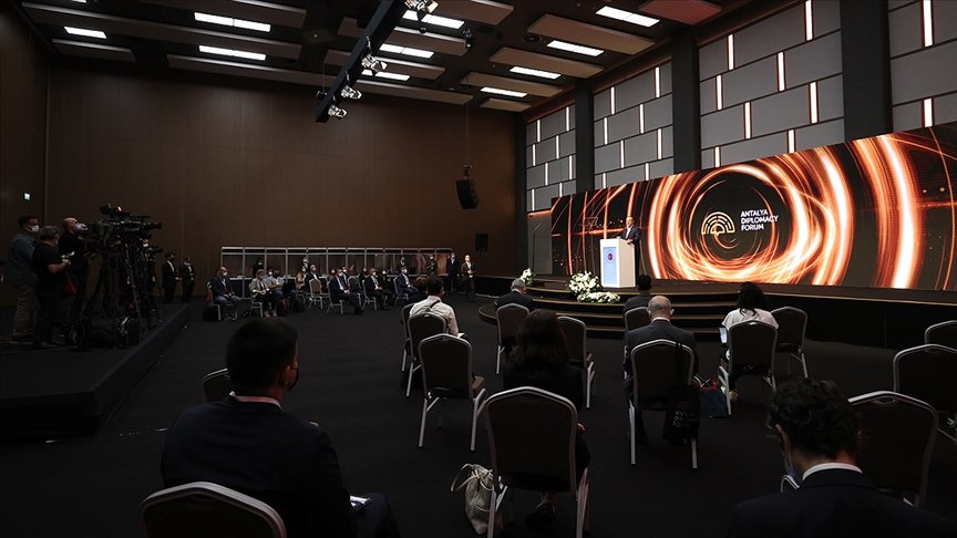 Diplomasi gündeminin öne çıkan başlıkları Antalya Diplomasi Forumu’nda yarın masaya yatırılacak