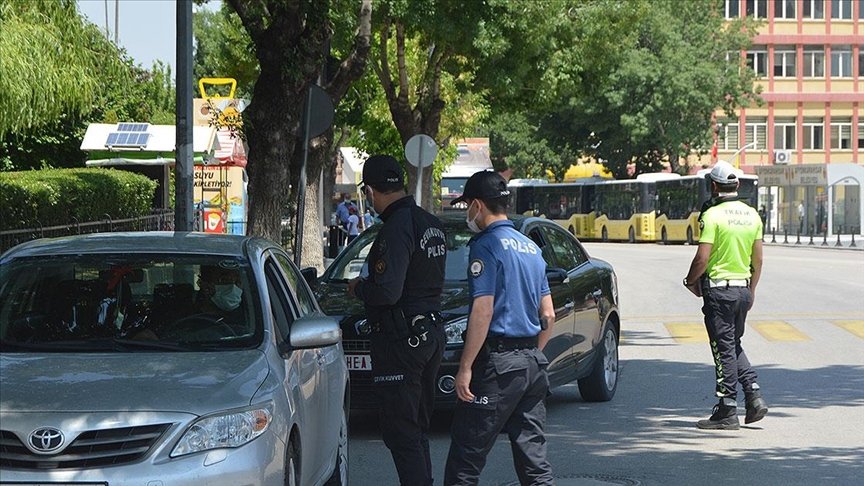6 Haziran’daki seçimlerde görev alacaklarla seçmenler kısıtlamadan muaf tutulacak