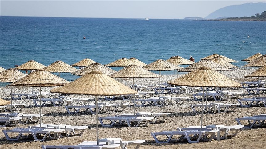 Kültür ve Turizm Bakanlığının Antalya’daki 4’üncü halk plajı açıldı