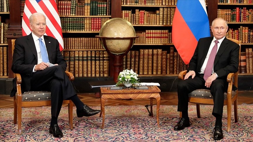Beyaz Saray’ın Biden-Putin zirvesinden önce Ukrayna’ya askeri yardım paketini dondurduğu iddia edildi