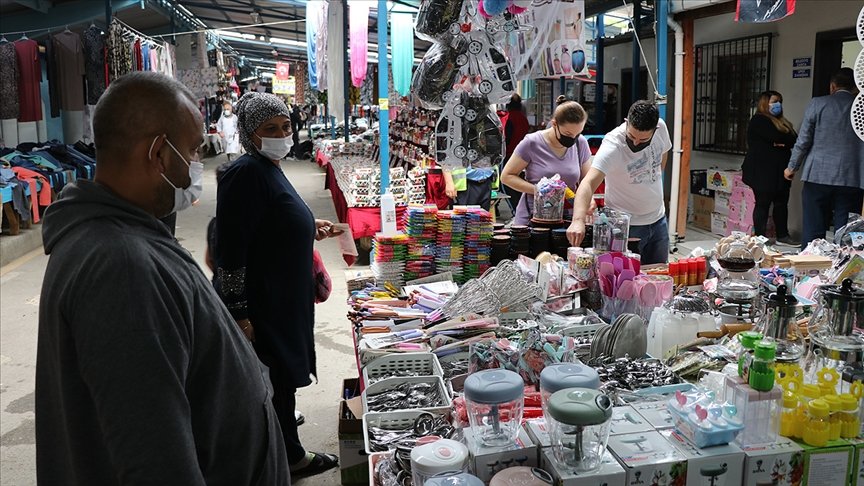 Edirne’deki uluslararası halk pazarı 6 ay sonra kapılarını açtı