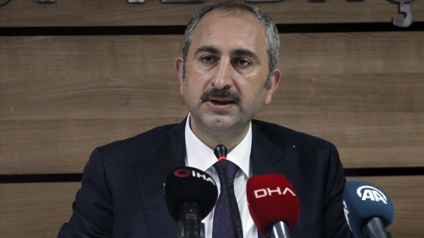 Adalet Bakanı Gül: Polemiklerle siyaset yapmanın Türkiye’ye hiçbir faydası yok