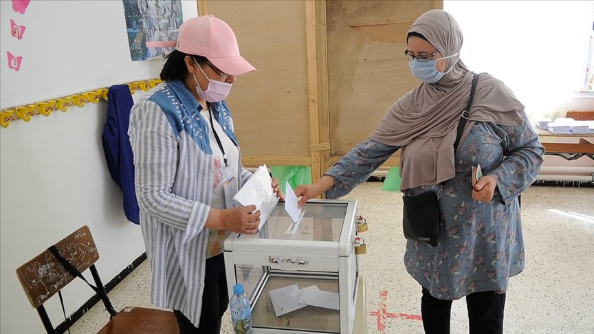 Cezayir’de genel seçimleri Ulusal Kurtuluş Cephesi kazandı