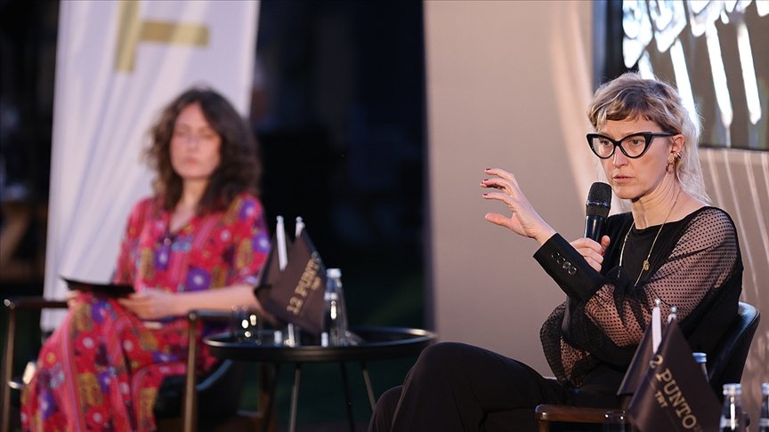 ’12 Punto’, ödüllü film ‘Quo Vadis Aida?’nın ödüllü yönetmenini ağırladı