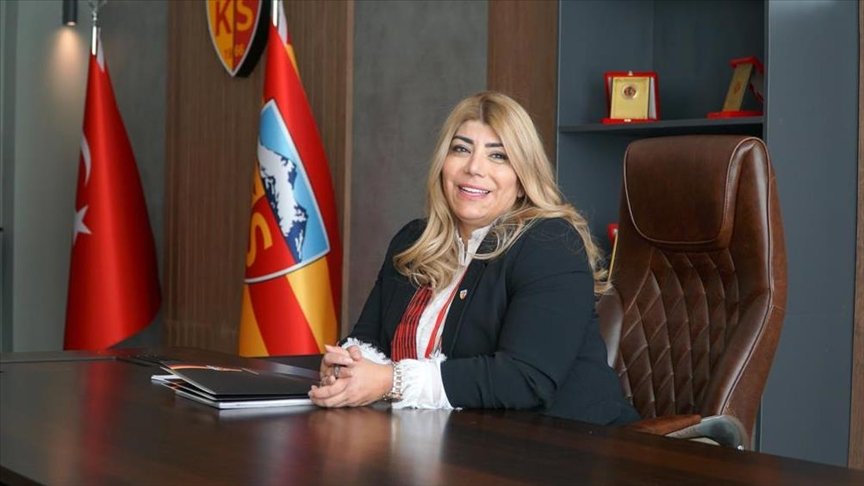 Kayserispor’da Berna Gözbaşı yeniden başkan seçildi