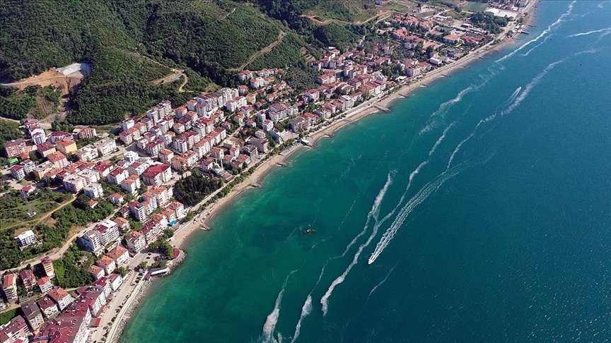 Yalova’da müsilaj kıyı ve açık denizde yer yer etkisini sürdürüyor