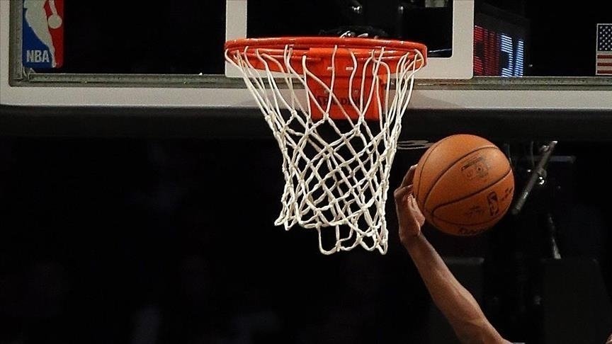 NBA’de 76ers, Hawks ve Jazz konferans yarı finaline yükseldi