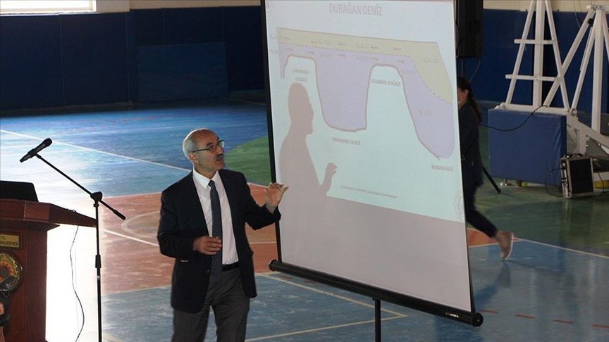 Prof. Dr. Mustafa Sarı: Marmara Denizi artık bu kirlilik yükünü taşıyamıyor