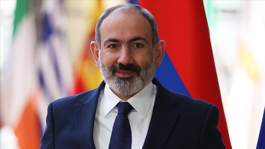 Ermenistan’da Paşinyan girdiği ikinci seçimden de galip çıktı