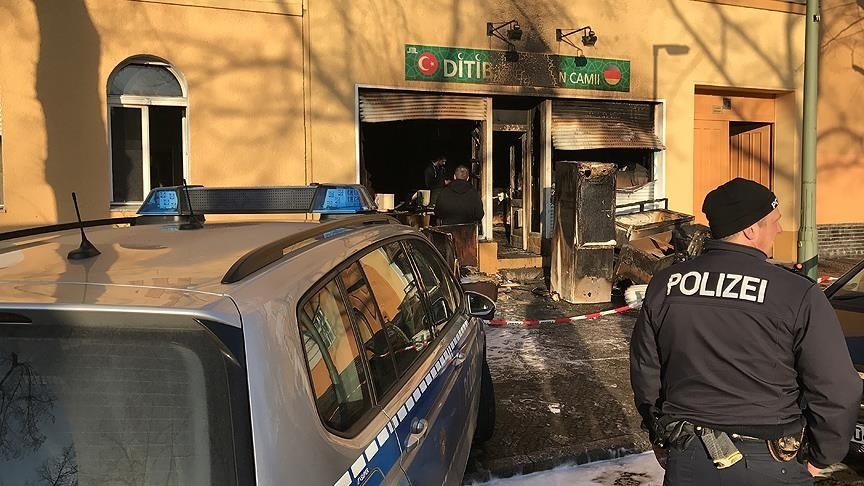Avusturya’da Müslümanlara yönelik baskılar 2020’deki terör saldırısından sonra en üst seviyeye çıktı