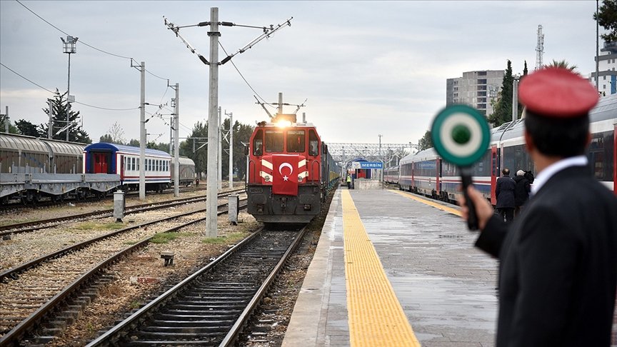 Bakü-Tiflis-Kars Demir Yolu Hattı’ndan taşınan yük miktarı 1 milyon tonu aştı