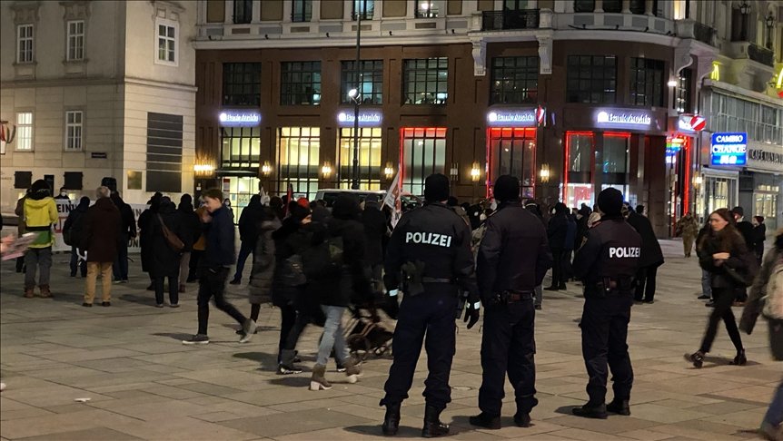 Avusturya’da Müslüman karşıtlığı devlet politikasına dönüştü
