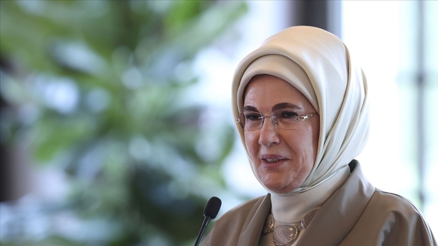 Emine Erdoğan: Marmara Denizi’nin eski temiz günlerine döneceğini ümit ediyorum