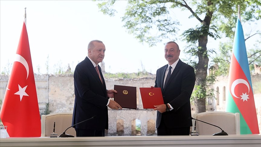 Şuşa Beyannamesi bölgesel barış ve iş birliğinin teminatı