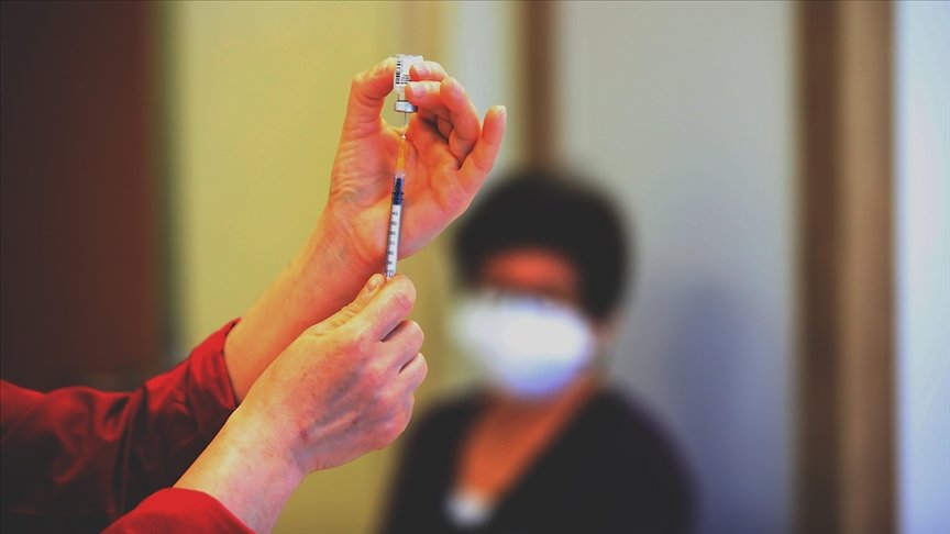 Kovid-19’la mücadele kapsamında uygulanan aşı miktarı 30 milyon 441 bin 896’ya ulaştı