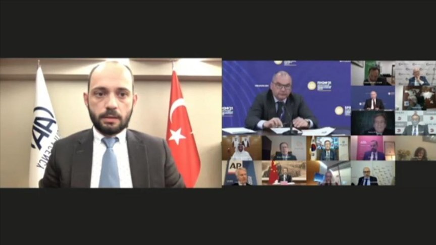 Putin: İsrail-Filistin sorununun çözümüne dair konuların arka plana veya kenara atılmaması önemli