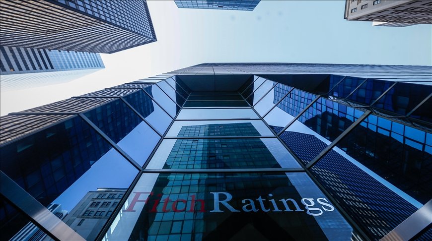Fitch petrol fiyatları öngörüsünü yükseltti