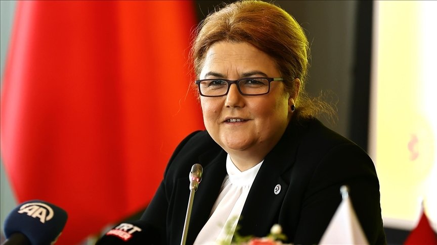 Aile ve Sosyal Hizmetler Bakanı Yanık, Babalar Günü’nü kutladı