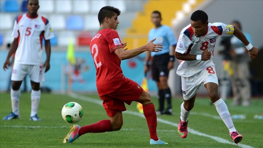 Koronavirüse yakalanan Joao Cancelo, Portekiz’in EURO 2020 kadrosundan çıkartıldı