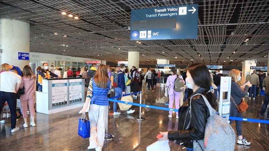 Rusya’nın tüm uçuşları yeniden başlatma kararı turizm sektörünü sevindirdi
