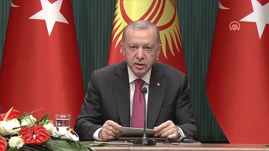 Erdoğan: Son dönemde yaşanan hadiseler FETÖ’nün çirkin yüzünü bir kez daha gözler önüne sermiştir