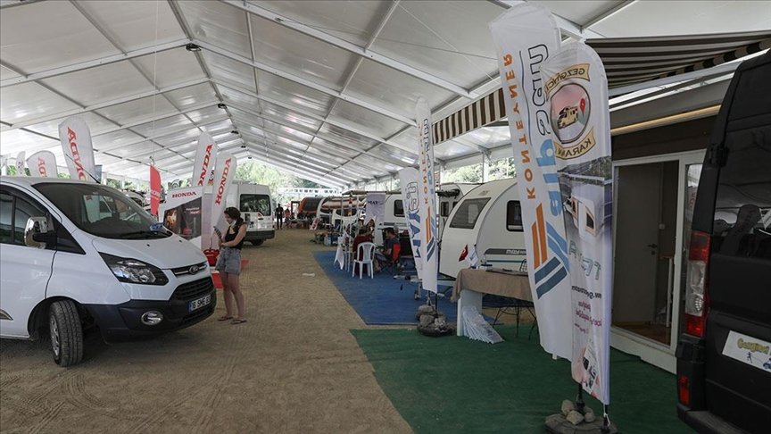 Binlerce kamp ve karavan tutkunu İzmir’de buluştu