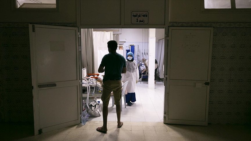 Tunus’ta Kovid-19’da şu ana kadarki  en yüksek vefat ve vaka sayısı kaydedildi