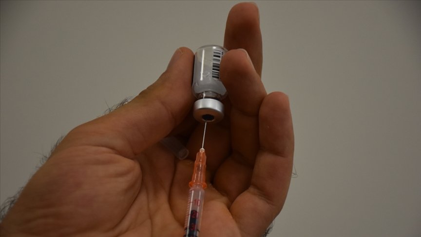 Türkiye’de Kovid-19’la mücadelede uygulanan birinci ve ikinci doz aşı miktarı 50 milyonu aştı