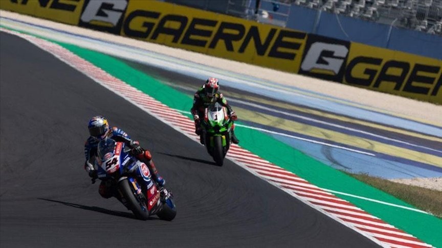 Toprak Razgatlıoğlu, Dünya Superbike Şampiyonası’nda liderliğe yükseldi