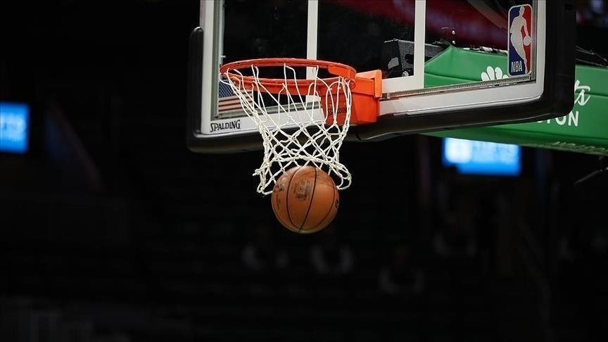 NBA’de Milwaukee Bucks final için avantaj yakaladı
