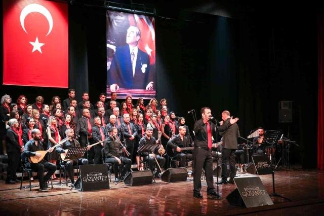GAZİANTEP’TE GÖNÜLDEN DİLE KONSERİ