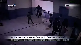 Boğazına Şeker Kaçan Öğrenciyi Öğretmen Kurtardı