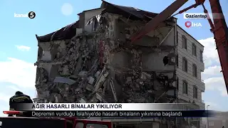 AĞIR HASARLI BİNALAR YIKILIYOR