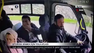 Otobüse binmek için yola atladı