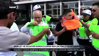Gaziantep’te bisiklet ve scooter sürücülerine reflektörlü yelek dağıtıldı
