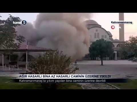 Ağır Hasarlı Bina Az Hasarlı Caminin Üzerine Yıkıldı
