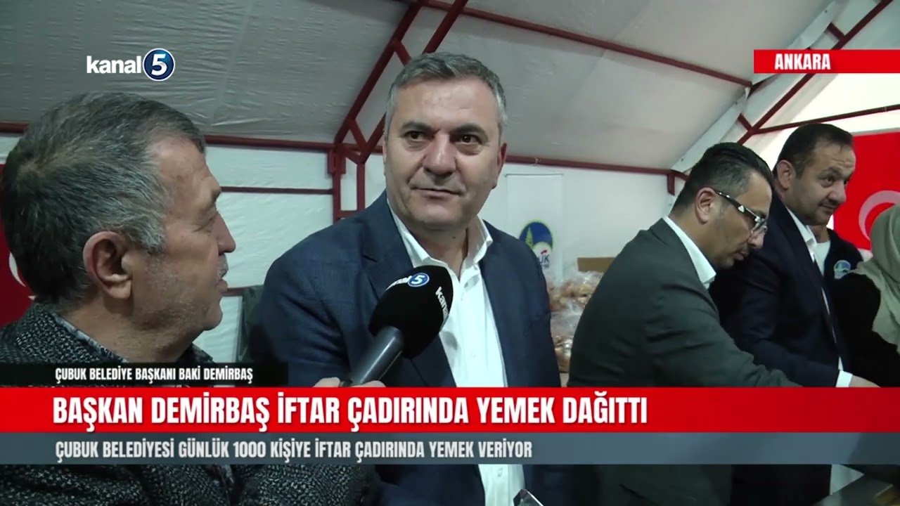 Çubuk Belediye Başkanı Demirbaş İftar Çadırında Yemek Dağıttı