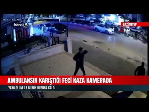 Ambulansın Karıştığı Feci Kaza Kamerada | Yaya Ölüm İle Burun Buruna Kaldı