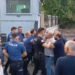 Gaziantep’te ilçeyi ayağa kaldıran cinsel istismar iddiası! Yüzlerce kişi karakolun önünde toplandı