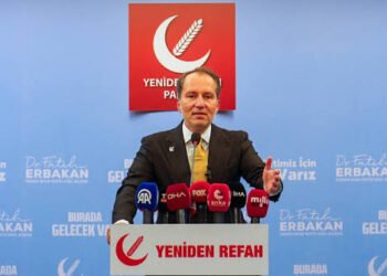 Fatih Erbakan’dan Akla Ziyan Mekke Anlaşması İddiası! YRP’liler Bile Şaştı Kaldı