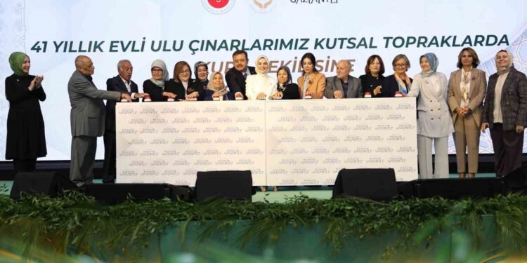 Gaziantep’te Umre Kurası Çekildi! 41 Yıl Ve Üzeri Evli 1000 Çift Umre’ye Gönderilecek